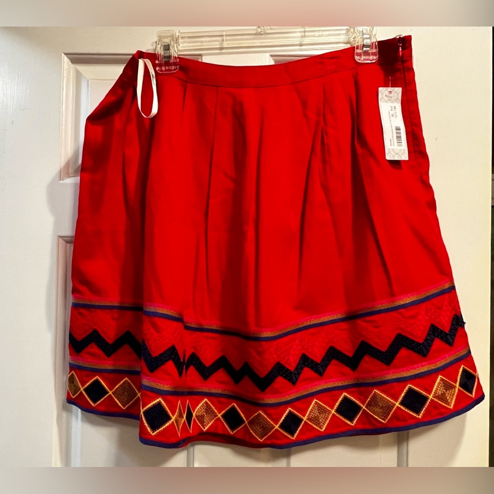 Pomelo Embroidered Hem
Fit & Flare Pleated RedSkirt XL Stitch
Fix NWT